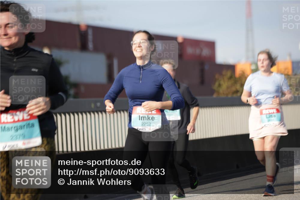 03.10.2025 - Köhlbrandbrückenlauf Jannik Wohlers http://msf.ph/oto/9093633 03.10.2025 10:12:17 Position 3 2379, 2252, 2888 meine-sportfotos.de
