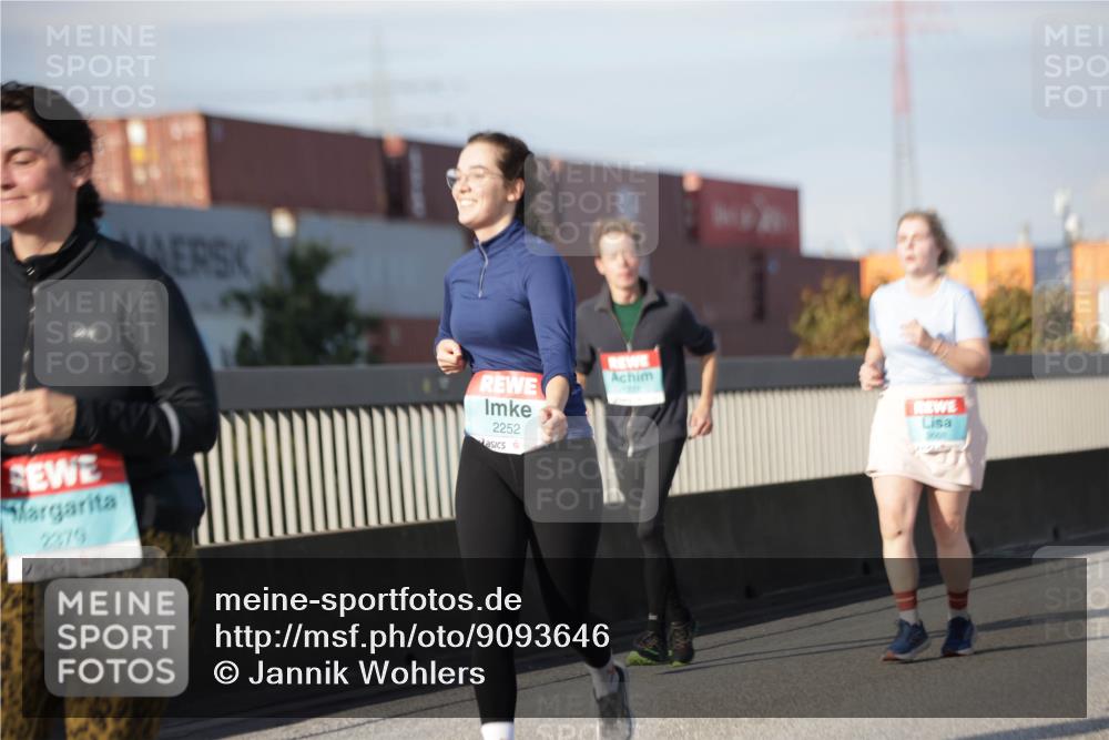 03.10.2025 - Köhlbrandbrückenlauf Jannik Wohlers http://msf.ph/oto/9093646 03.10.2025 10:12:17 Position 3 2252, 2868 meine-sportfotos.de