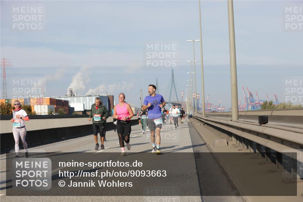 03.10.2025 - Köhlbrandbrückenlauf Jannik Wohlers http://msf.ph/oto/9093663 03.10.2025 10:00:44 Position 3  meine-sportfotos.de