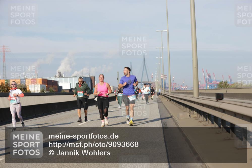 03.10.2025 - Köhlbrandbrückenlauf Jannik Wohlers http://msf.ph/oto/9093668 03.10.2025 10:00:44 Position 3  meine-sportfotos.de