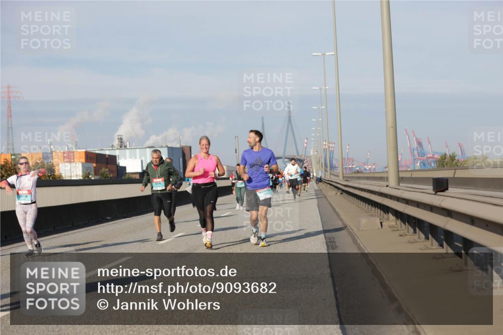 03.10.2025 - Köhlbrandbrückenlauf Jannik Wohlers http://msf.ph/oto/9093682 03.10.2025 10:00:44 Position 3  meine-sportfotos.de