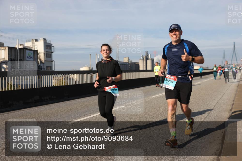 03.10.2025 - Köhlbrandbrückenlauf Lena Gebhardt http://msf.ph/oto/9093684 03.10.2025 10:08:53 Position 2 2973 meine-sportfotos.de