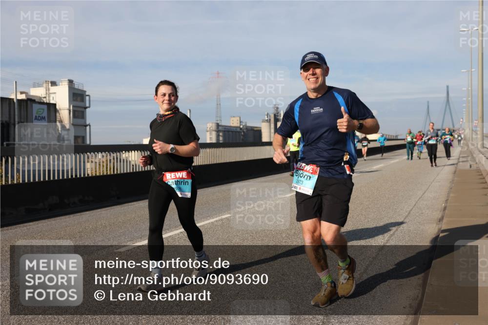 03.10.2025 - Köhlbrandbrückenlauf Lena Gebhardt http://msf.ph/oto/9093690 03.10.2025 10:08:53 Position 2 2, 2973 meine-sportfotos.de