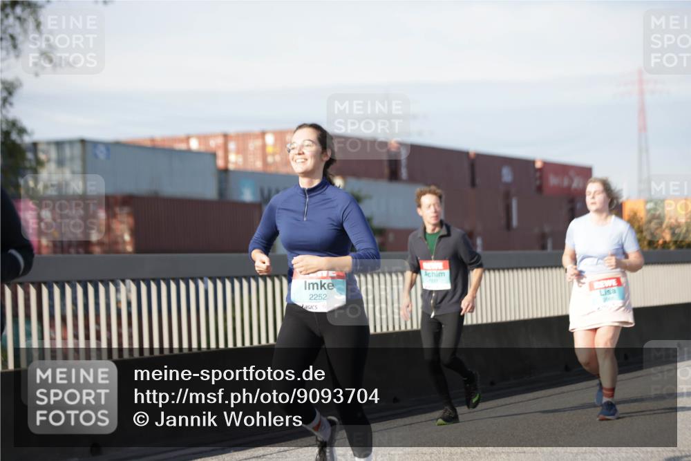 03.10.2025 - Köhlbrandbrückenlauf Jannik Wohlers http://msf.ph/oto/9093704 03.10.2025 10:12:17 Position 3 2252 meine-sportfotos.de