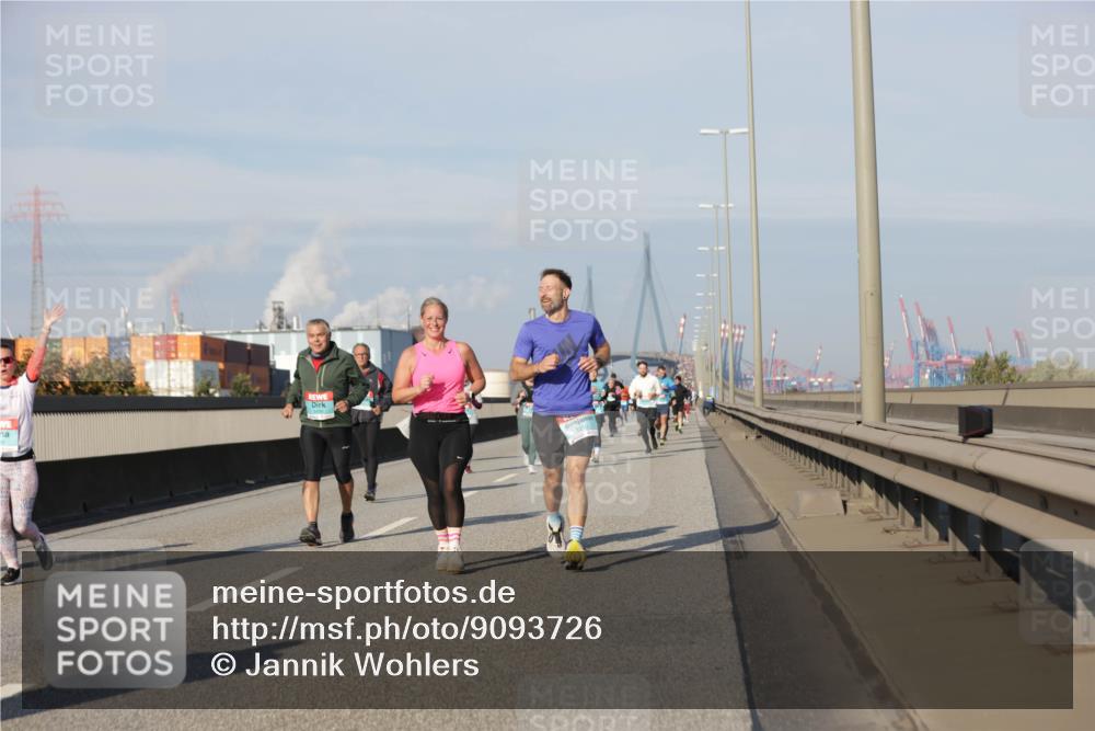 03.10.2025 - Köhlbrandbrückenlauf Jannik Wohlers http://msf.ph/oto/9093726 03.10.2025 10:00:45 Position 3  meine-sportfotos.de