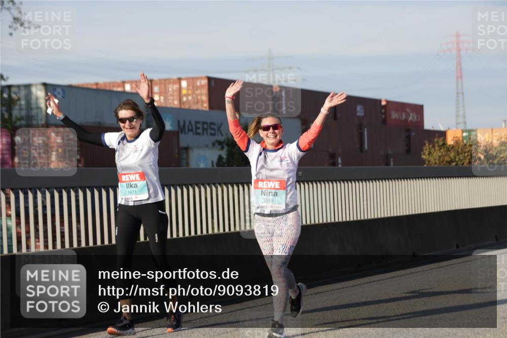 03.10.2025 - Köhlbrandbrückenlauf Jannik Wohlers http://msf.ph/oto/9093819 03.10.2025 10:00:46 Position 3 1671, 1659 meine-sportfotos.de
