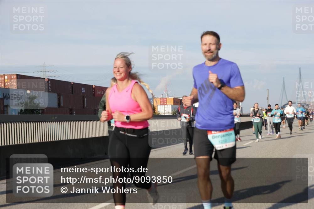 03.10.2025 - Köhlbrandbrückenlauf Jannik Wohlers http://msf.ph/oto/9093850 03.10.2025 10:00:47 Position 3 1212 meine-sportfotos.de