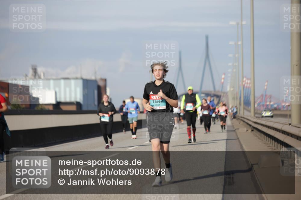 03.10.2025 - Köhlbrandbrückenlauf Jannik Wohlers http://msf.ph/oto/9093878 03.10.2025 10:12:23 Position 3 2631 meine-sportfotos.de