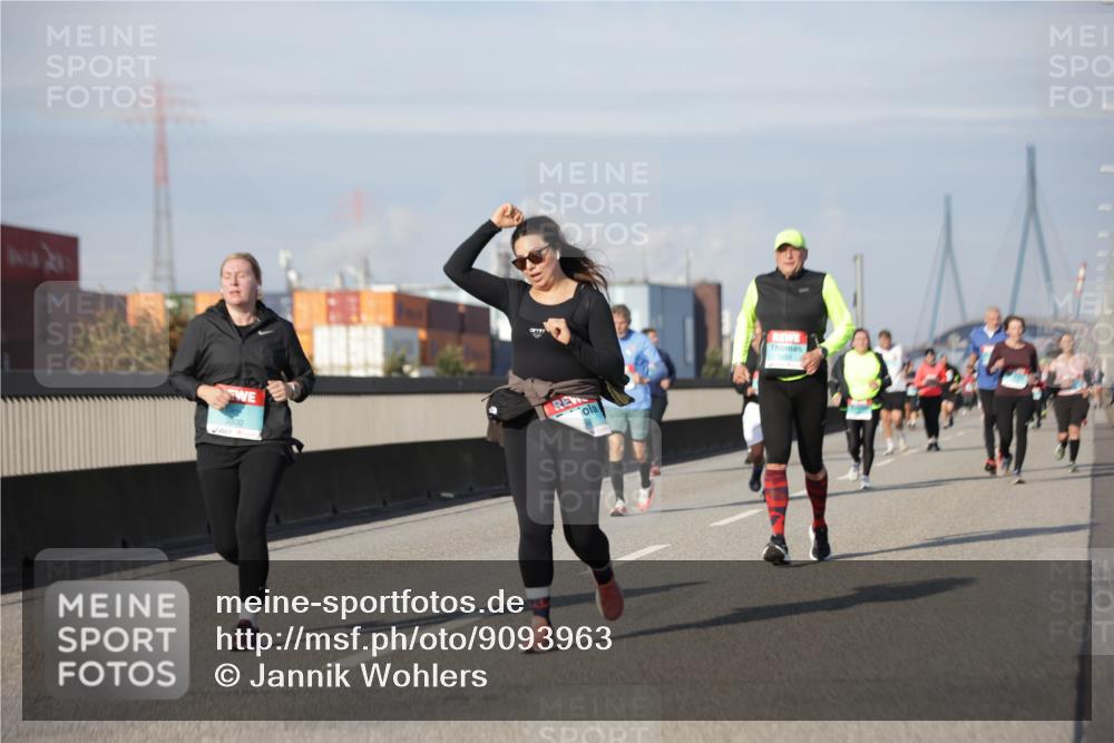 03.10.2025 - Köhlbrandbrückenlauf Jannik Wohlers http://msf.ph/oto/9093963 03.10.2025 10:12:30 Position 3  meine-sportfotos.de