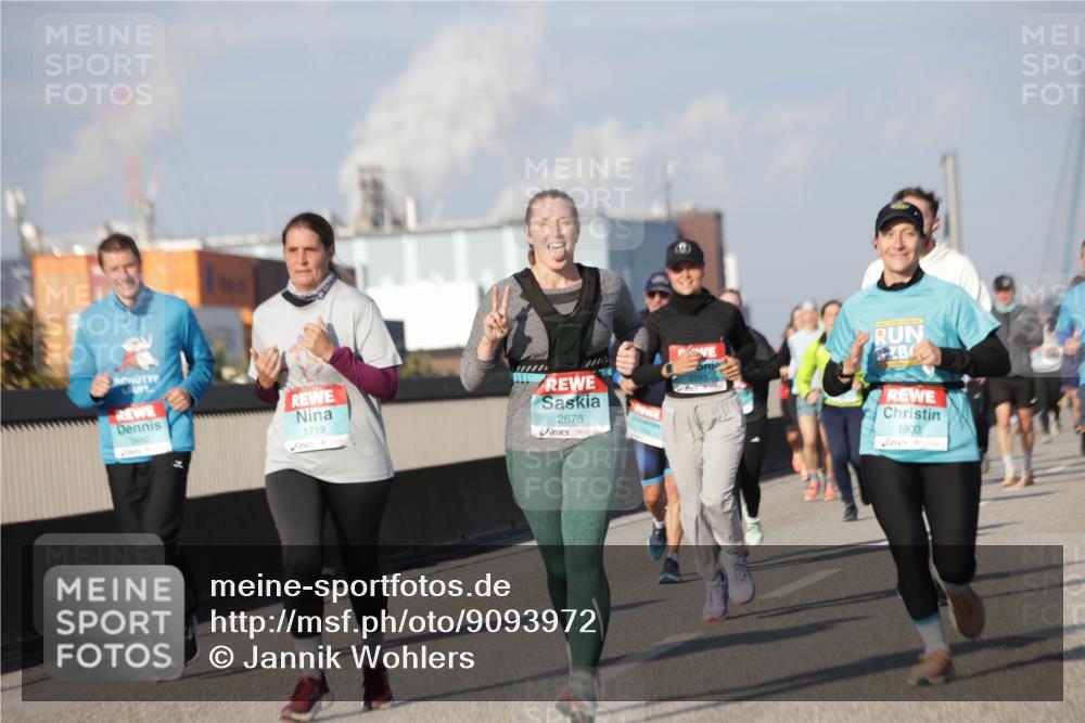03.10.2025 - Köhlbrandbrückenlauf Jannik Wohlers http://msf.ph/oto/9093972 03.10.2025 10:00:51 Position 3 1719, 2678, 2293, 1903 meine-sportfotos.de