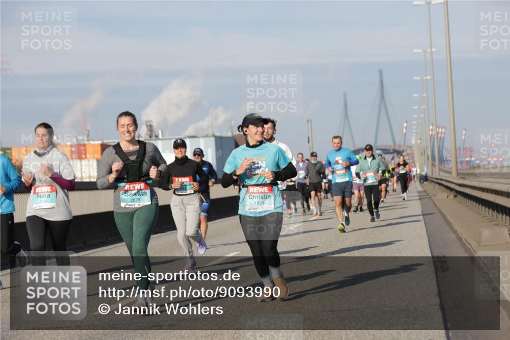 03.10.2025 - Köhlbrandbrückenlauf Jannik Wohlers http://msf.ph/oto/9093990 03.10.2025 10:00:53 Position 3 1719, 2678, 1903 meine-sportfotos.de