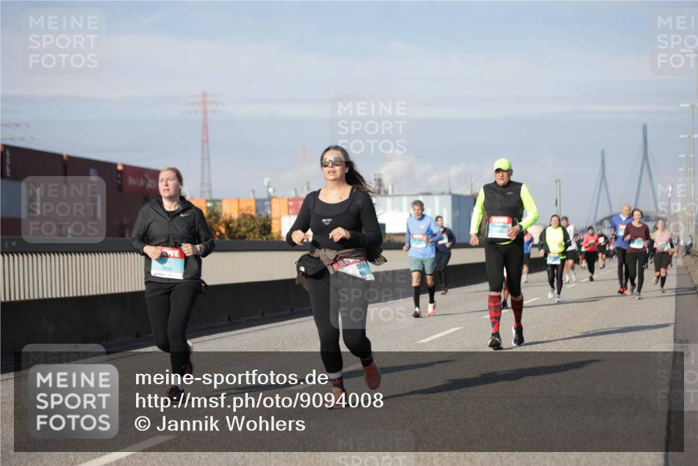 03.10.2025 - Köhlbrandbrückenlauf Jannik Wohlers http://msf.ph/oto/9094008 03.10.2025 10:12:31 Position 3 3800 meine-sportfotos.de