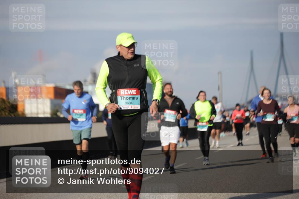 03.10.2025 - Köhlbrandbrückenlauf Jannik Wohlers http://msf.ph/oto/9094027 03.10.2025 10:12:33 Position 3 3634 meine-sportfotos.de
