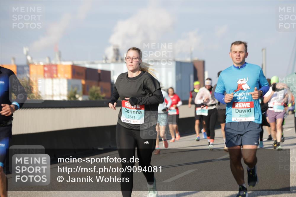 03.10.2025 - Köhlbrandbrückenlauf Jannik Wohlers http://msf.ph/oto/9094081 03.10.2025 10:00:56 Position 3 2641, 3446 meine-sportfotos.de