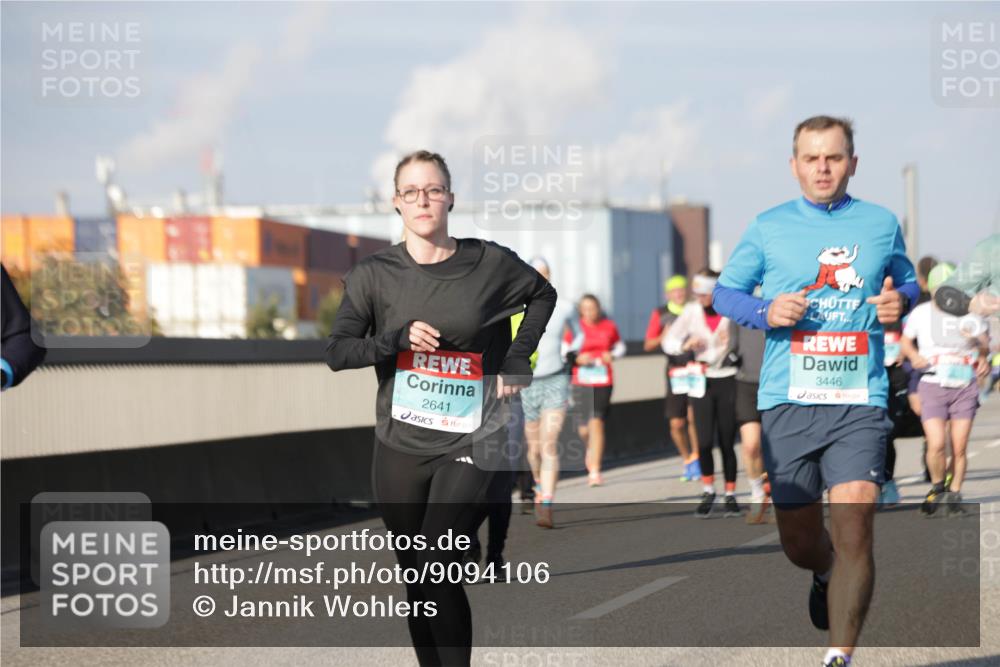 03.10.2025 - Köhlbrandbrückenlauf Jannik Wohlers http://msf.ph/oto/9094106 03.10.2025 10:00:57 Position 3 2641, 3446 meine-sportfotos.de