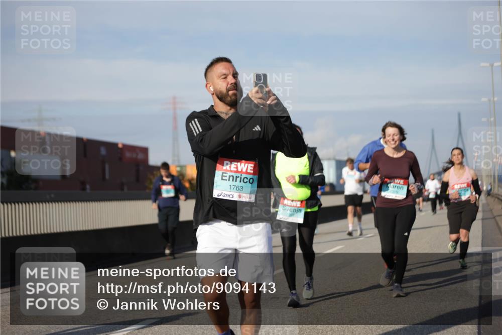 03.10.2025 - Köhlbrandbrückenlauf Jannik Wohlers http://msf.ph/oto/9094143 03.10.2025 10:12:39 Position 3 1763, 2316 meine-sportfotos.de