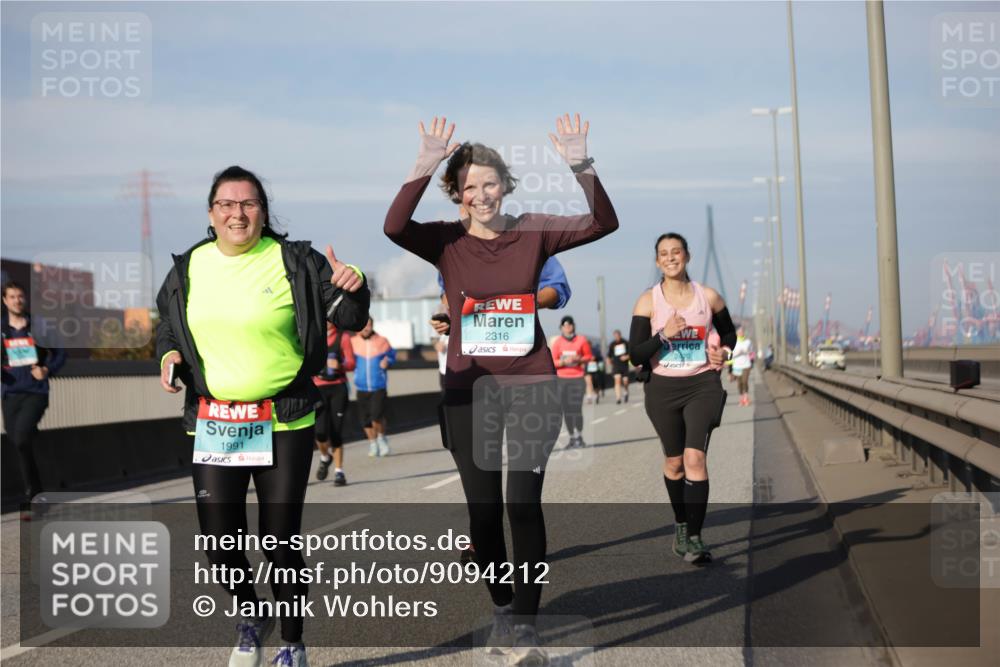 03.10.2025 - Köhlbrandbrückenlauf Jannik Wohlers http://msf.ph/oto/9094212 03.10.2025 10:12:40 Position 3 1991, 2316, 2470 meine-sportfotos.de