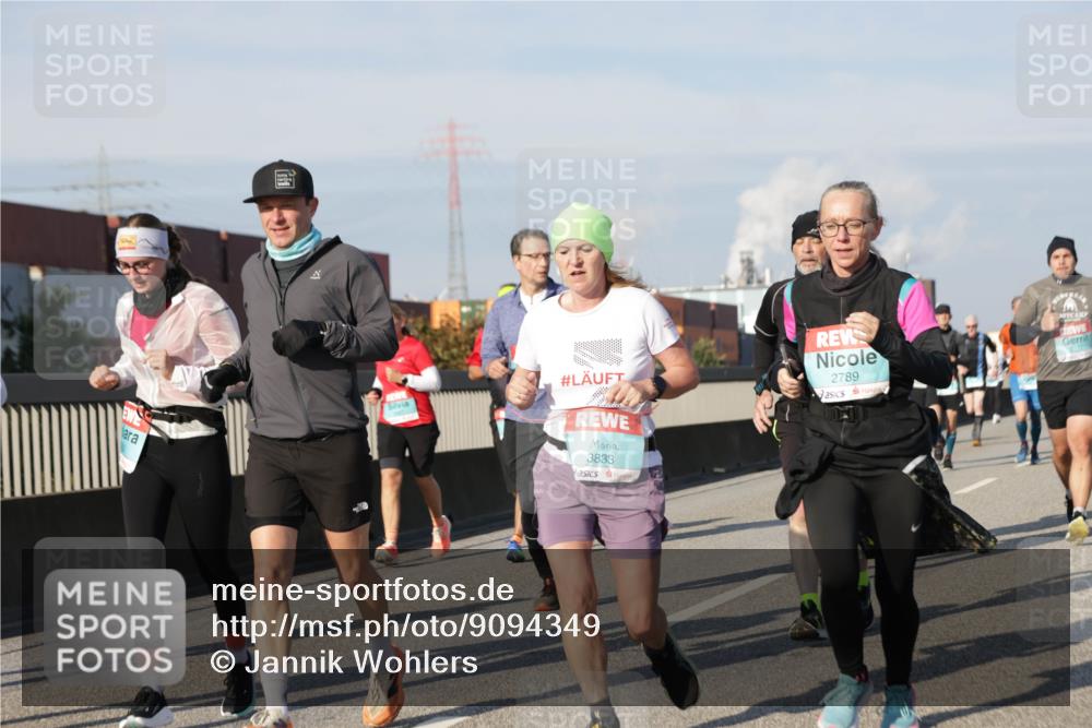 03.10.2025 - Köhlbrandbrückenlauf Jannik Wohlers http://msf.ph/oto/9094349 03.10.2025 10:01:04 Position 3 2172, 3833, 2789 meine-sportfotos.de