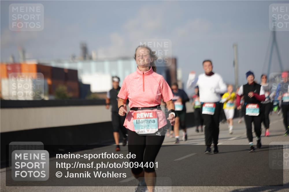 03.10.2025 - Köhlbrandbrückenlauf Jannik Wohlers http://msf.ph/oto/9094401 03.10.2025 10:12:48 Position 3 2457 meine-sportfotos.de