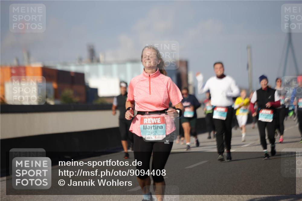 03.10.2025 - Köhlbrandbrückenlauf Jannik Wohlers http://msf.ph/oto/9094408 03.10.2025 10:12:48 Position 3 2457 meine-sportfotos.de
