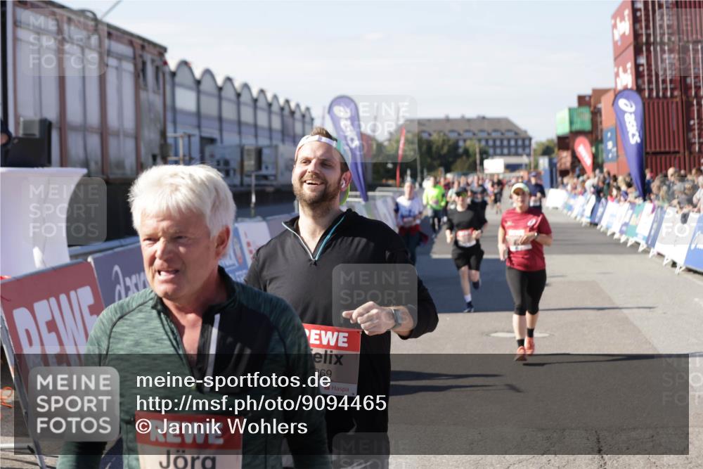 03.10.2025 - Köhlbrandbrückenlauf Jannik Wohlers http://msf.ph/oto/9094465 03.10.2025 13:20:36 Ziel 4269, 4385, 4476, 4570, 4591, 4672, 4739, 4790, 4859, 5082, 5543, 5631, 6777, 6807 meine-sportfotos.de