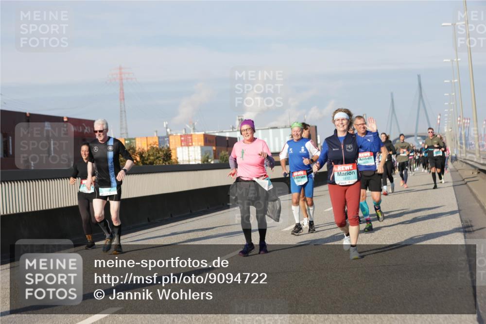 03.10.2025 - Köhlbrandbrückenlauf Jannik Wohlers http://msf.ph/oto/9094722 03.10.2025 10:01:12 Position 3 1812 meine-sportfotos.de