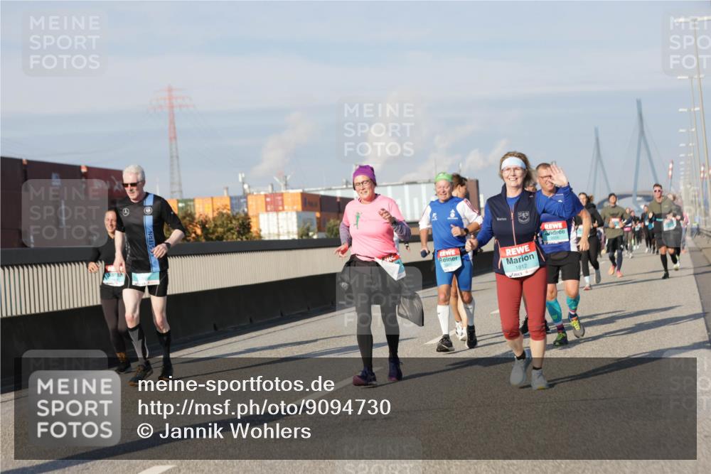 03.10.2025 - Köhlbrandbrückenlauf Jannik Wohlers http://msf.ph/oto/9094730 03.10.2025 10:01:12 Position 3 1812, 3506 meine-sportfotos.de