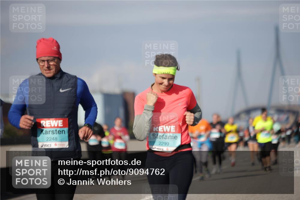03.10.2025 - Köhlbrandbrückenlauf Jannik Wohlers http://msf.ph/oto/9094762 03.10.2025 10:12:59 Position 3 2248, 2299 meine-sportfotos.de