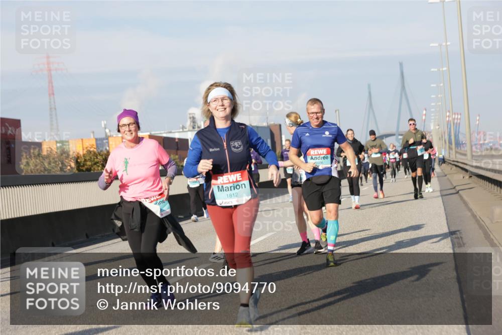 03.10.2025 - Köhlbrandbrückenlauf Jannik Wohlers http://msf.ph/oto/9094770 03.10.2025 10:01:13 Position 3 1812, 3506 meine-sportfotos.de