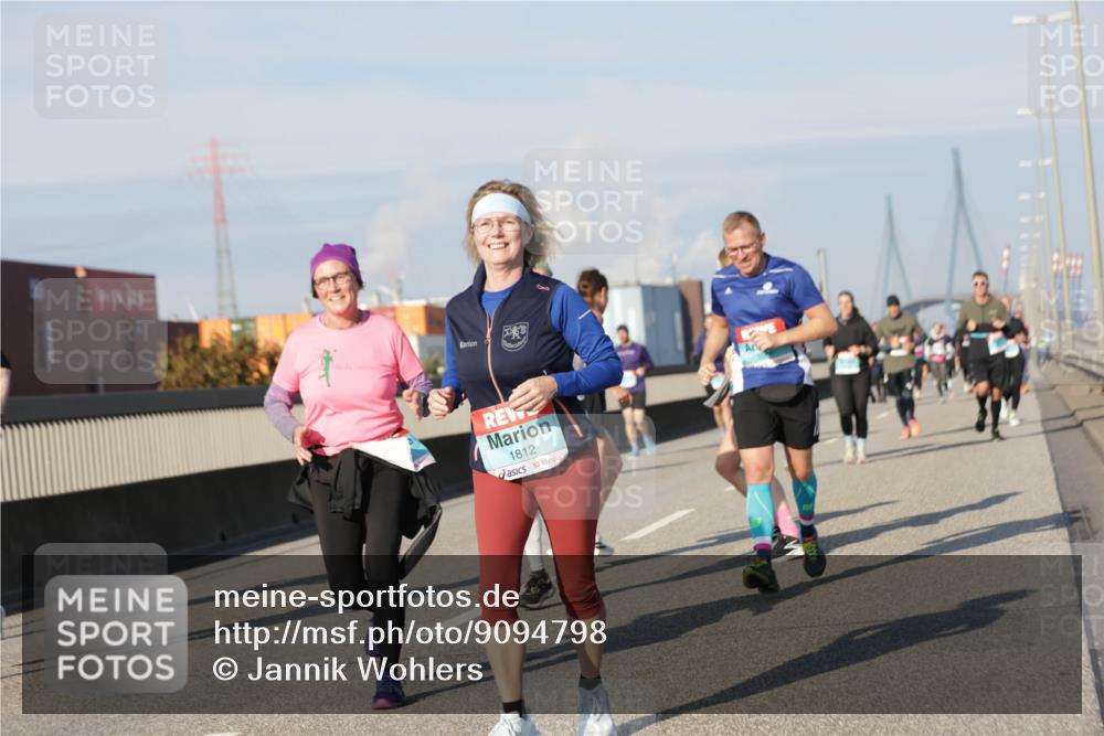 03.10.2025 - Köhlbrandbrückenlauf Jannik Wohlers http://msf.ph/oto/9094798 03.10.2025 10:01:14 Position 3 1812 meine-sportfotos.de