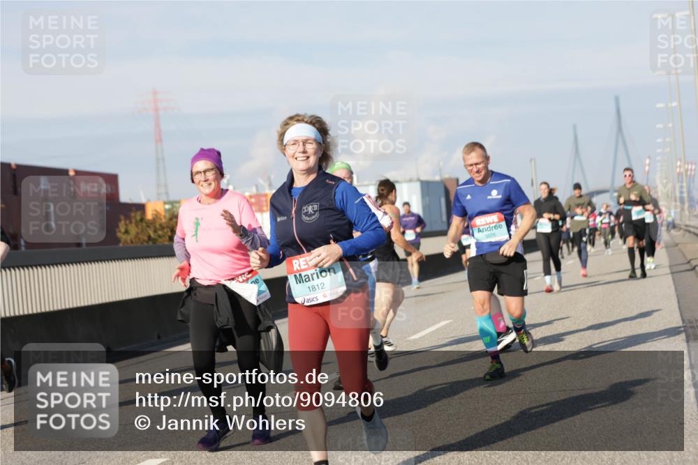 03.10.2025 - Köhlbrandbrückenlauf Jannik Wohlers http://msf.ph/oto/9094806 03.10.2025 10:01:14 Position 3 1812, 3506 meine-sportfotos.de