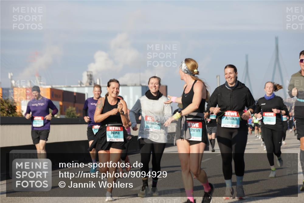 03.10.2025 - Köhlbrandbrückenlauf Jannik Wohlers http://msf.ph/oto/9094929 03.10.2025 10:01:18 Position 3 2349, 1831, 47, 2670, 3766 meine-sportfotos.de