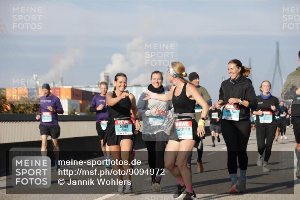 03.10.2025 - Köhlbrandbrückenlauf Jannik Wohlers http://msf.ph/oto/9094972 03.10.2025 10:01:19 Position 3 2349, 1831, 2247, 2670, 3765 meine-sportfotos.de