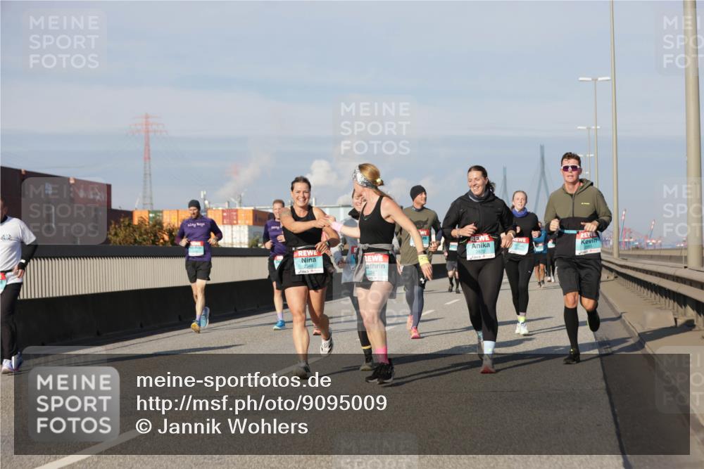 03.10.2025 - Köhlbrandbrückenlauf Jannik Wohlers http://msf.ph/oto/9095009 03.10.2025 10:01:19 Position 3 2670, 2349, 2247 meine-sportfotos.de