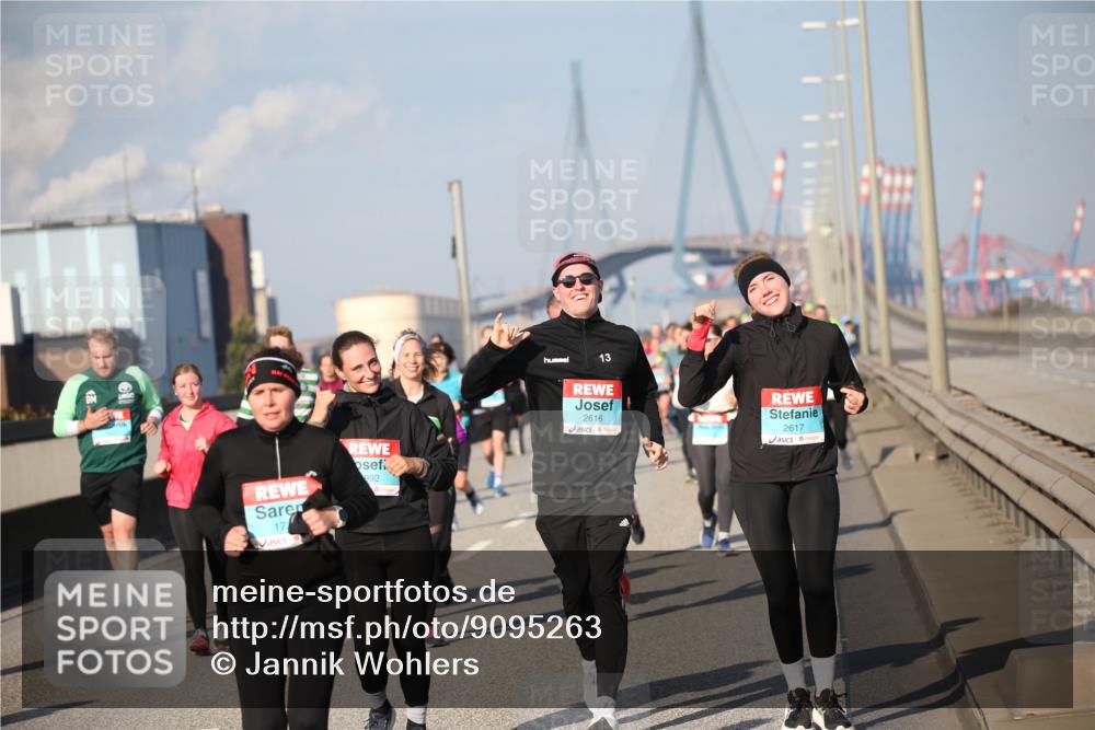 03.10.2025 - Köhlbrandbrückenlauf Jannik Wohlers http://msf.ph/oto/9095263 03.10.2025 10:04:01 Position 3 172, 13, 2616, 2617, 992 meine-sportfotos.de