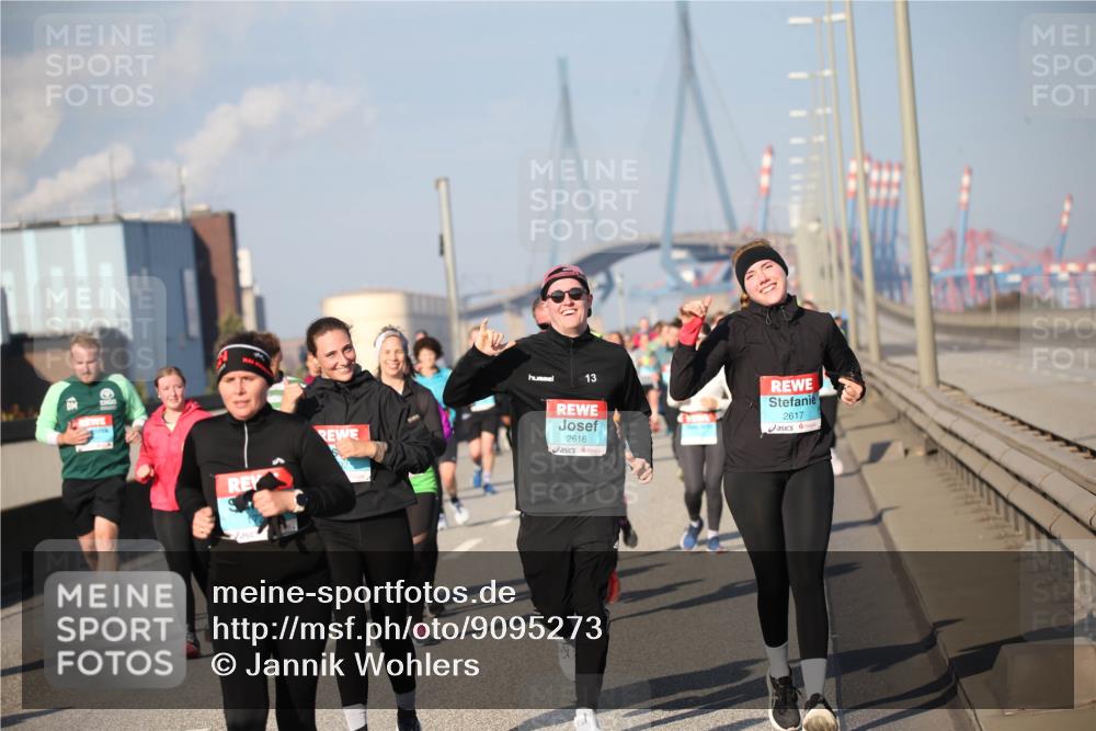 03.10.2025 - Köhlbrandbrückenlauf Jannik Wohlers http://msf.ph/oto/9095273 03.10.2025 10:04:02 Position 3 13, 2616, 2617 meine-sportfotos.de