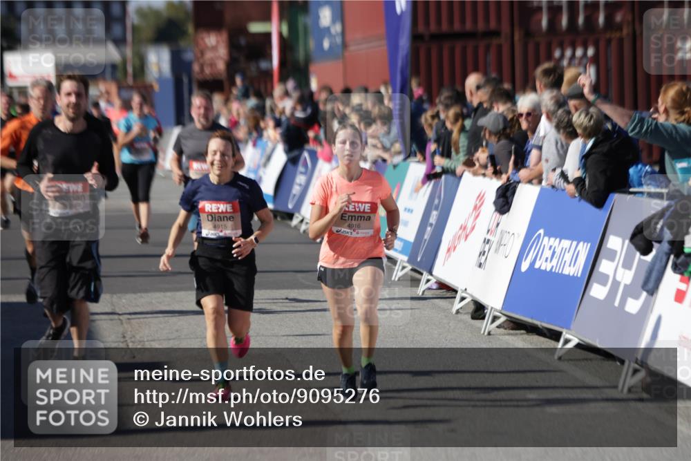 03.10.2025 - Köhlbrandbrückenlauf Jannik Wohlers http://msf.ph/oto/9095276 03.10.2025 13:20:51 Ziel 4476, 4646, 4709, 4915, 4916, 5006, 5084, 5130, 5169, 5480, 5488, 5501, 5774, 5918, 5920, 6703, 6780 meine-sportfotos.de