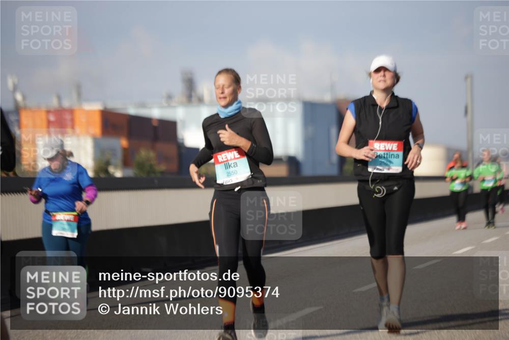 03.10.2025 - Köhlbrandbrückenlauf Jannik Wohlers http://msf.ph/oto/9095374 03.10.2025 10:13:24 Position 3 2550 meine-sportfotos.de