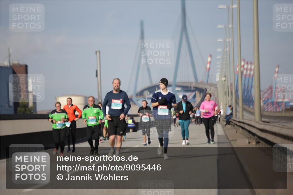 03.10.2025 - Köhlbrandbrückenlauf Jannik Wohlers http://msf.ph/oto/9095446 03.10.2025 10:13:28 Position 3  meine-sportfotos.de