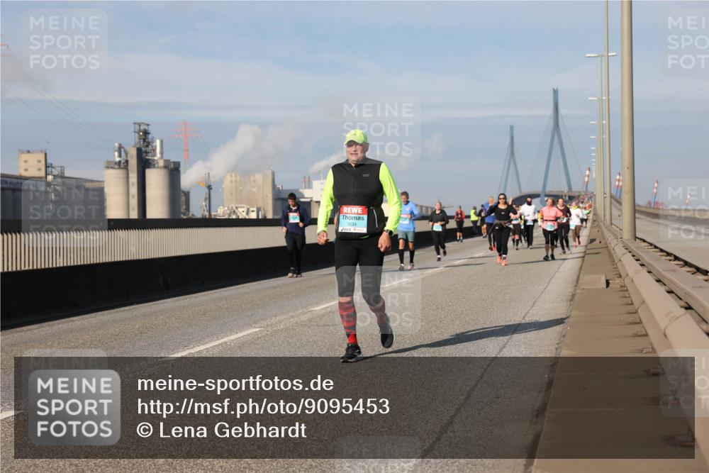 03.10.2025 - Köhlbrandbrückenlauf Lena Gebhardt http://msf.ph/oto/9095453 03.10.2025 10:09:45 Position 2 3634 meine-sportfotos.de
