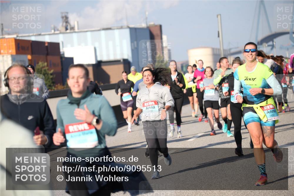 03.10.2025 - Köhlbrandbrückenlauf Jannik Wohlers http://msf.ph/oto/9095513 03.10.2025 10:04:16 Position 3 2456, 1452 meine-sportfotos.de