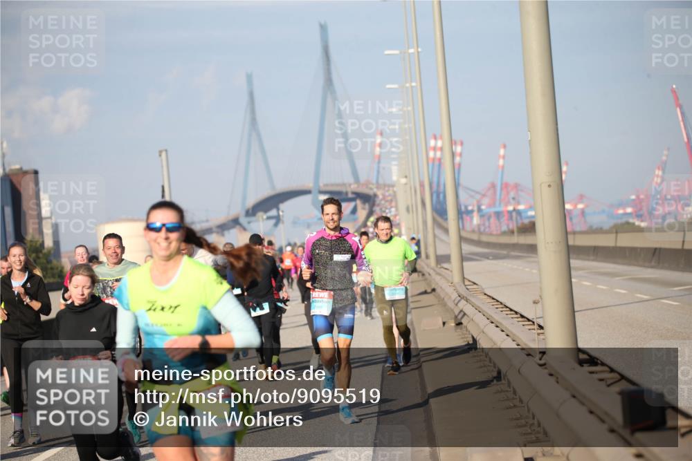 03.10.2025 - Köhlbrandbrückenlauf Jannik Wohlers http://msf.ph/oto/9095519 03.10.2025 10:04:18 Position 3 2622, 2969 meine-sportfotos.de