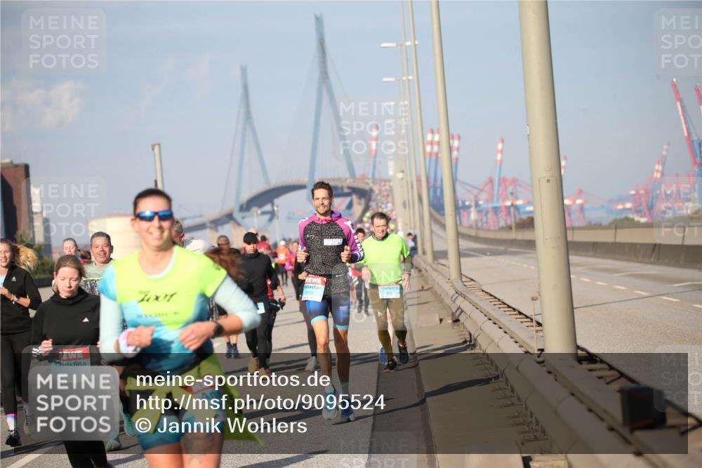 03.10.2025 - Köhlbrandbrückenlauf Jannik Wohlers http://msf.ph/oto/9095524 03.10.2025 10:04:18 Position 3 2622, 7001 meine-sportfotos.de