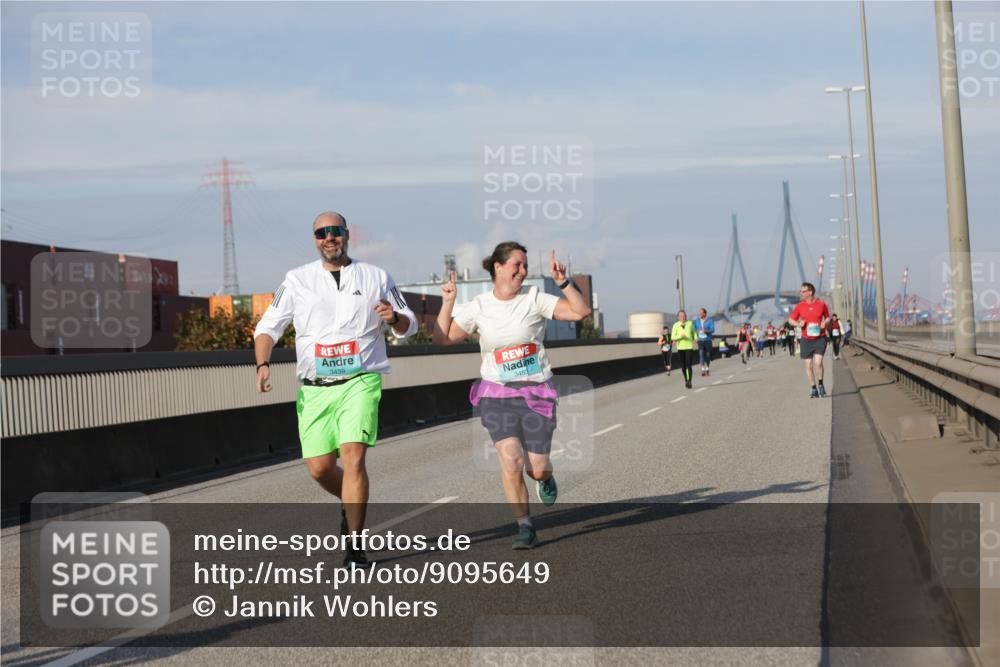 03.10.2025 - Köhlbrandbrückenlauf Jannik Wohlers http://msf.ph/oto/9095649 03.10.2025 10:13:54 Position 3 3439, 3453 meine-sportfotos.de