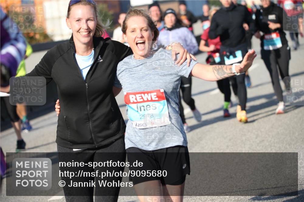 03.10.2025 - Köhlbrandbrückenlauf Jannik Wohlers http://msf.ph/oto/9095680 03.10.2025 10:04:25 Position 3 2978 meine-sportfotos.de