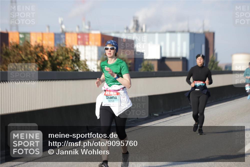 03.10.2025 - Köhlbrandbrückenlauf Jannik Wohlers http://msf.ph/oto/9095760 03.10.2025 10:16:58 Position 3 3258 meine-sportfotos.de