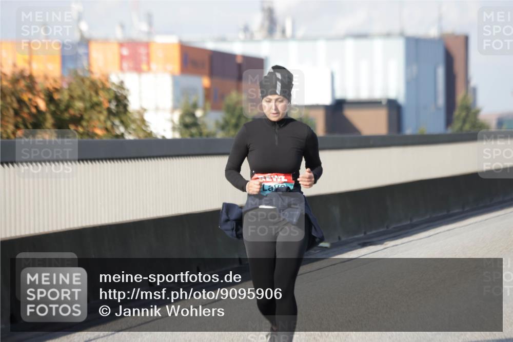 03.10.2025 - Köhlbrandbrückenlauf Jannik Wohlers http://msf.ph/oto/9095906 03.10.2025 10:17:01 Position 3  meine-sportfotos.de