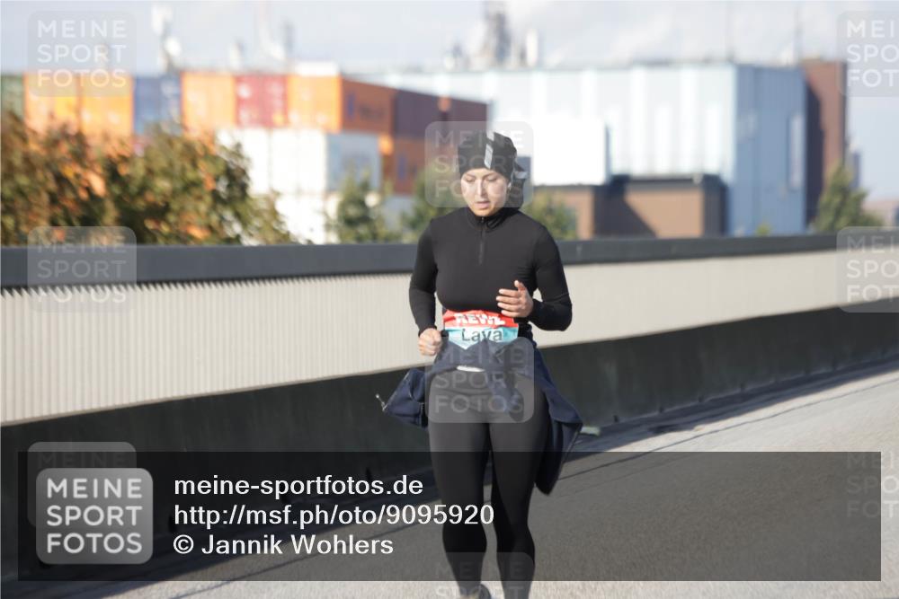 03.10.2025 - Köhlbrandbrückenlauf Jannik Wohlers http://msf.ph/oto/9095920 03.10.2025 10:17:01 Position 3  meine-sportfotos.de