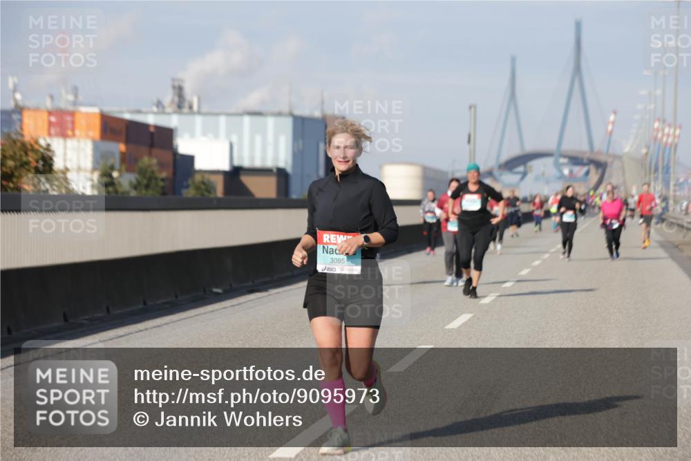 03.10.2025 - Köhlbrandbrückenlauf Jannik Wohlers http://msf.ph/oto/9095973 03.10.2025 10:17:04 Position 3 3095 meine-sportfotos.de