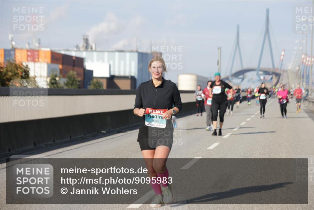 03.10.2025 - Köhlbrandbrückenlauf Jannik Wohlers http://msf.ph/oto/9095983 03.10.2025 10:17:04 Position 3 3095 meine-sportfotos.de